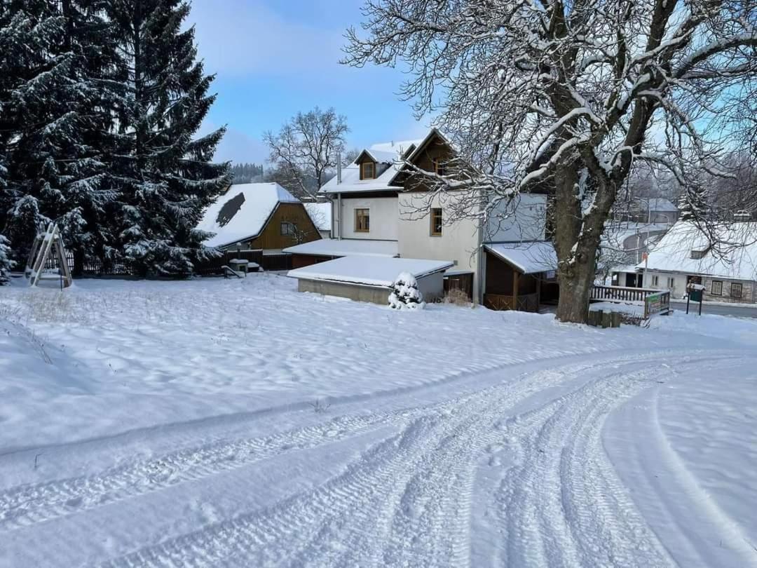 Apartmany Na Sjezdovce Sedloňov Eksteriør bilde